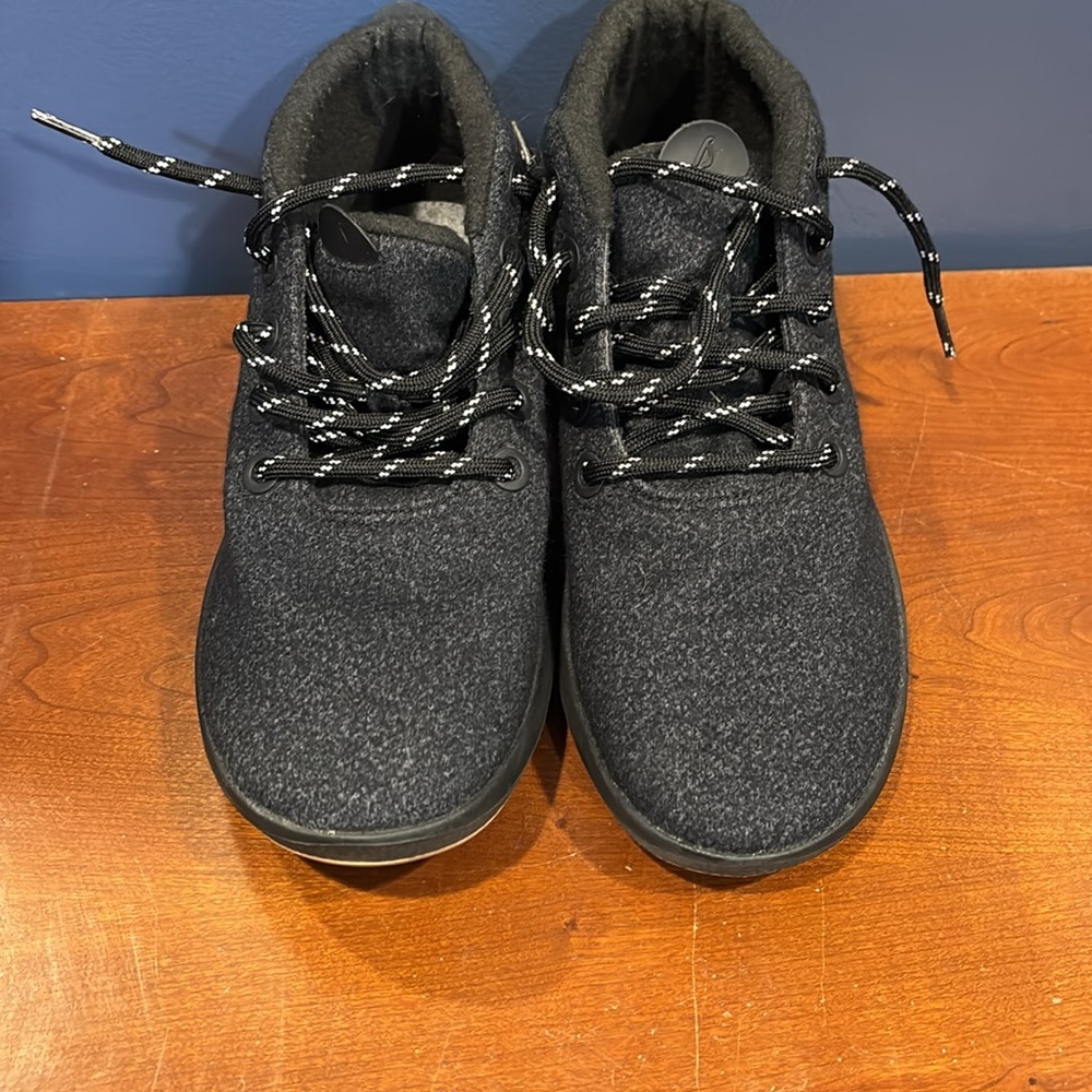 EUC
Allbirds Men's Wool Runner-up Mizzles - Picture 2 of 6